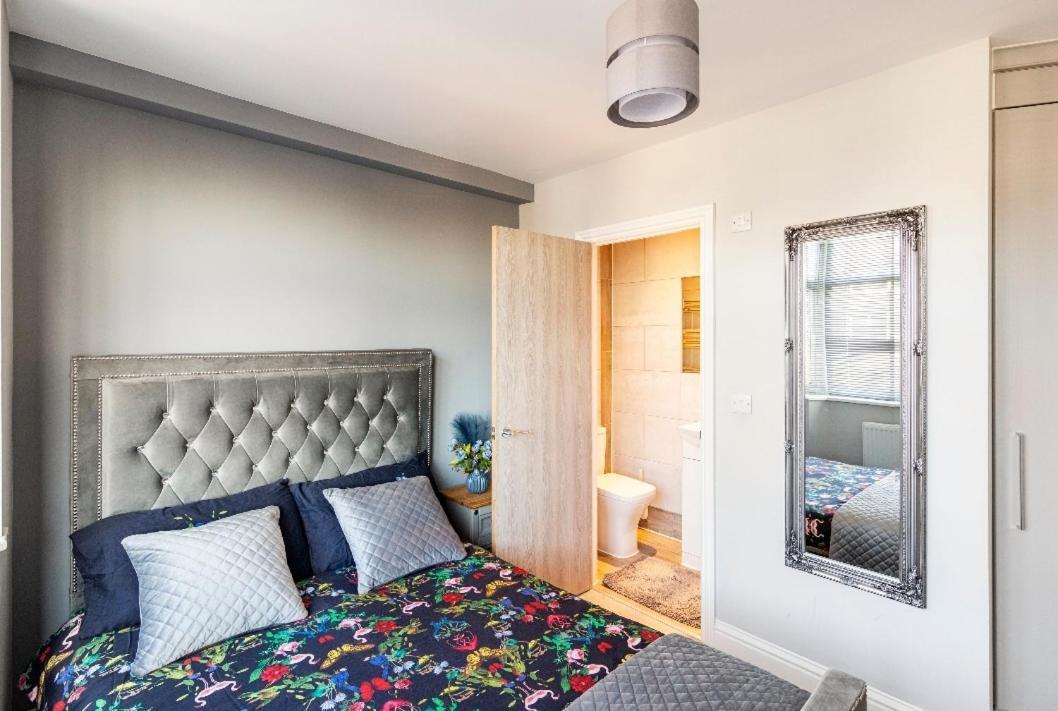 Luxury House 4 Ensuite Bedrooms, Free Parking ,Wifi 牛津 外观 照片