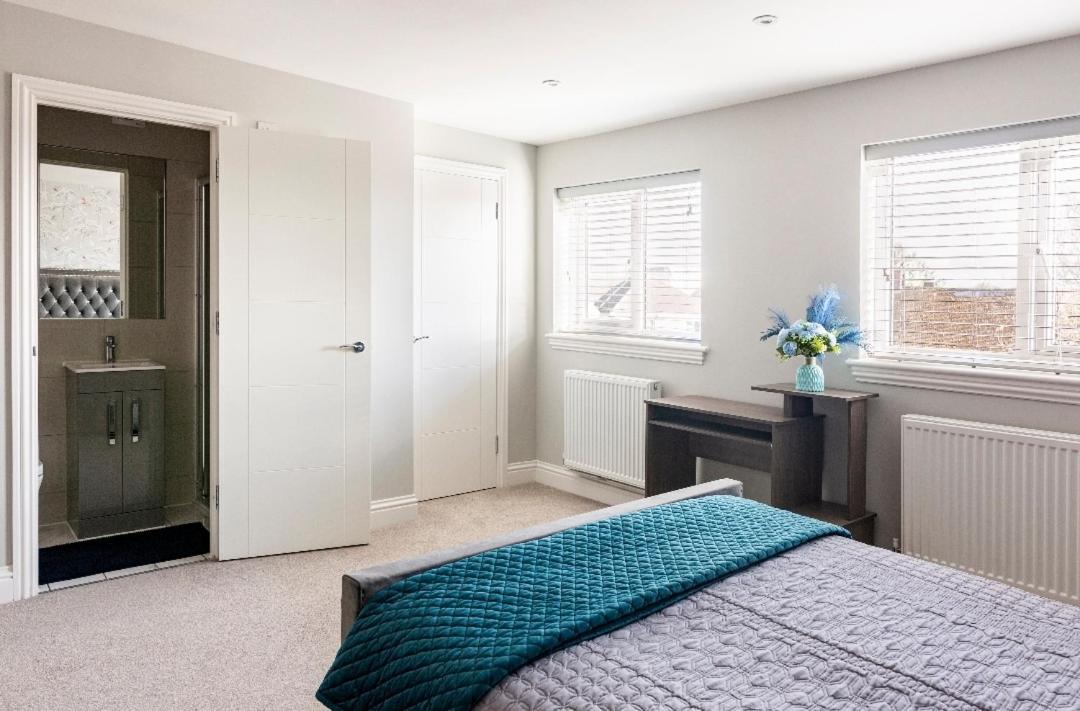 Luxury House 4 Ensuite Bedrooms, Free Parking ,Wifi 牛津 外观 照片