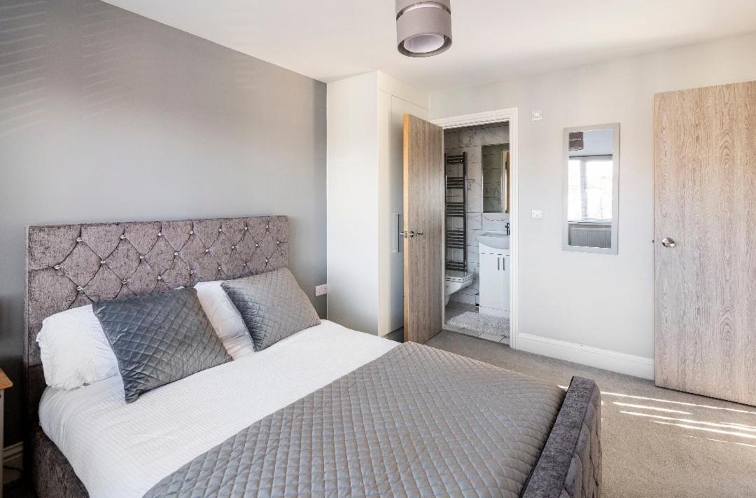 Luxury House 4 Ensuite Bedrooms, Free Parking ,Wifi 牛津 外观 照片