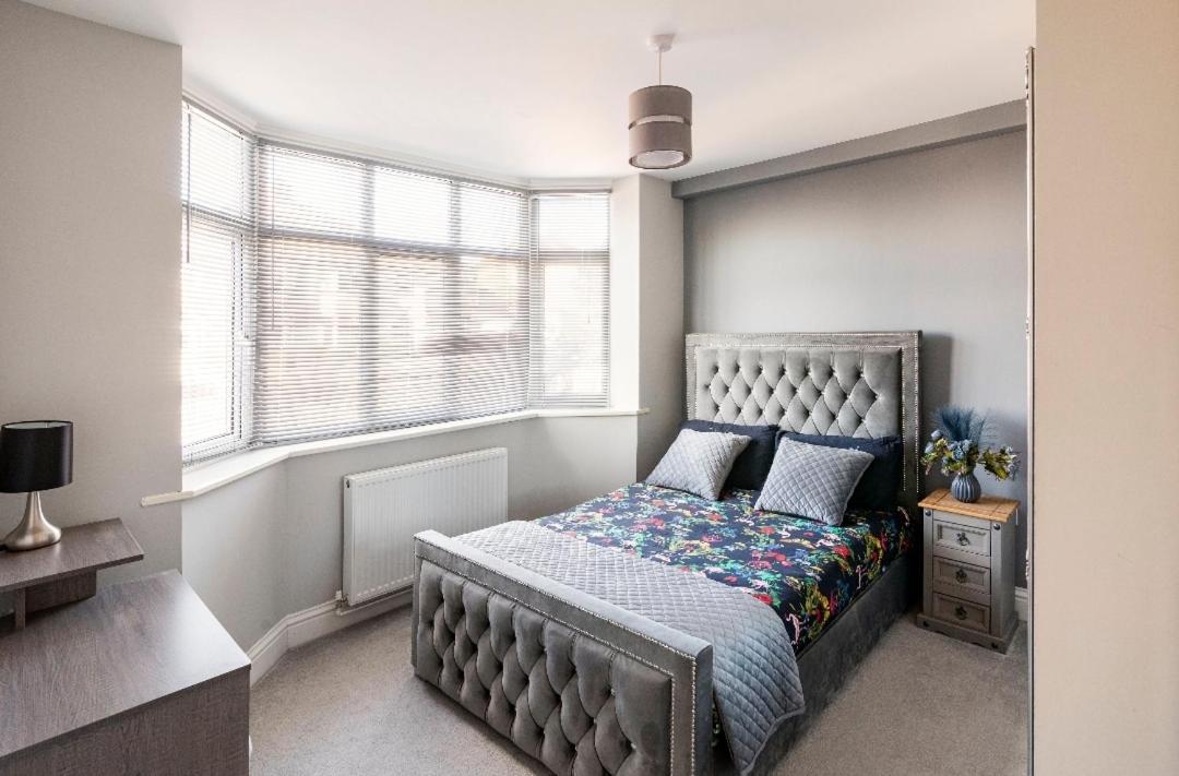 Luxury House 4 Ensuite Bedrooms, Free Parking ,Wifi 牛津 外观 照片